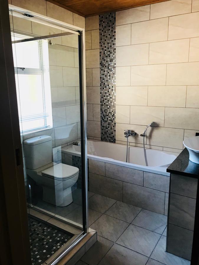 Afton Safari Lodge Kempton Park Eksteriør bilde